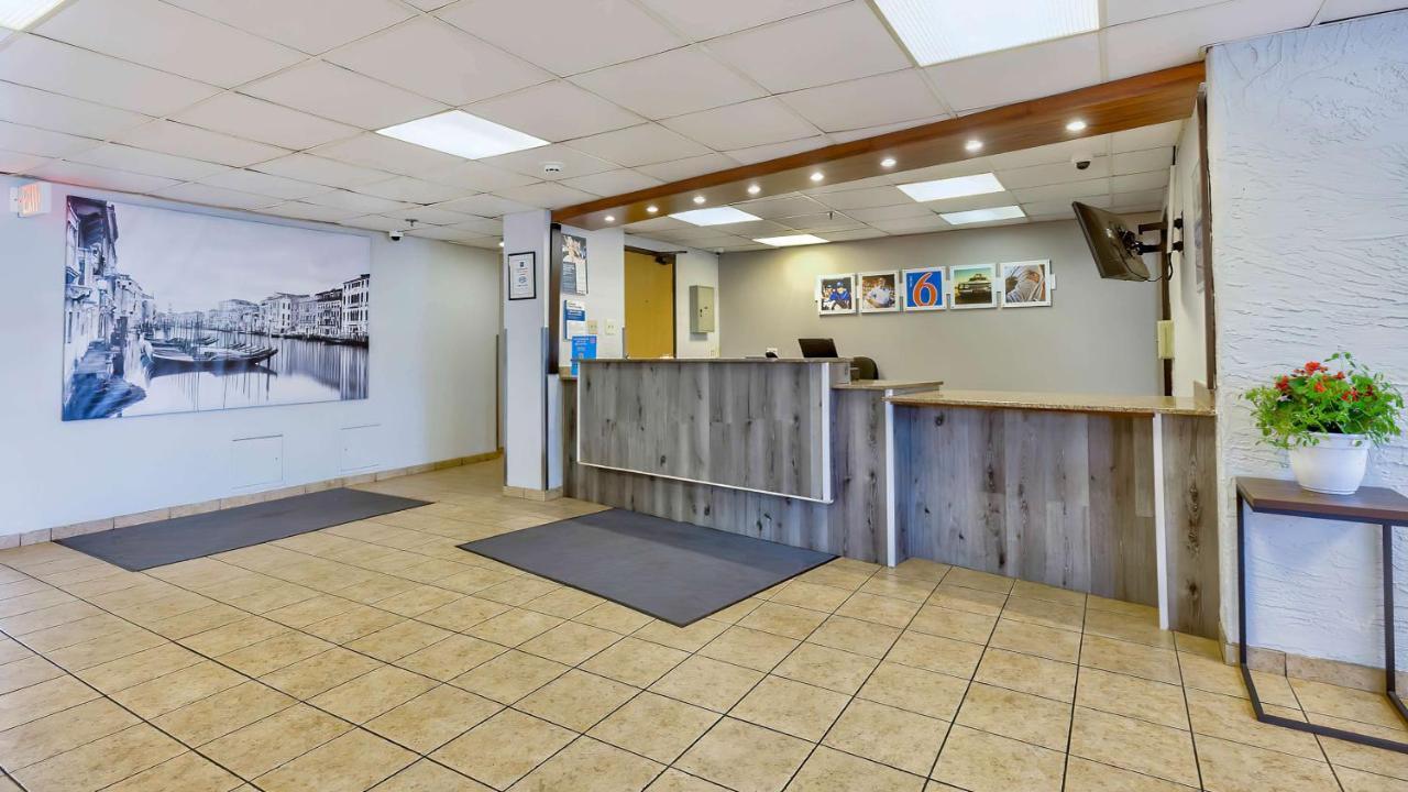 Motel 6-Milwaukee, Wi - Glendale Exteriér fotografie